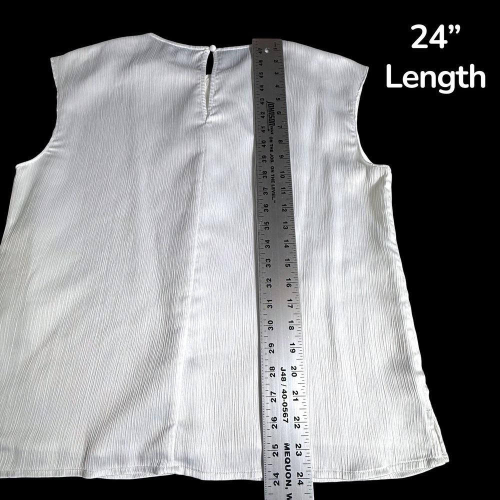 Nine West White Plisse Twist Neck Sleeveless Blouse Top Large RN73277 - Picture 9 of 10